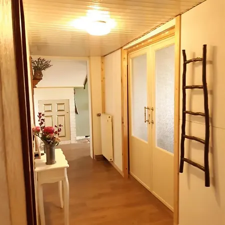 Holiday home Monteurzimmer Vakantiehuis De Groene Serre Bunde (Lower Saxony)