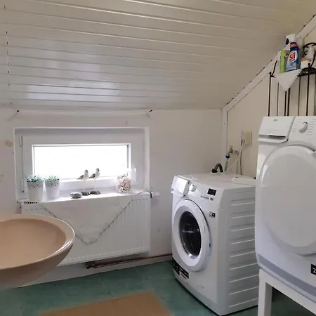 Monteurzimmer Vakantiehuis De Groene Serre Holiday home Bunde (Lower Saxony)