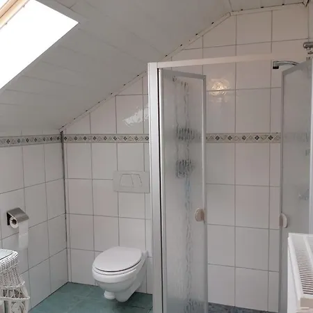 Holiday home Monteurzimmer Vakantiehuis De Groene Serre