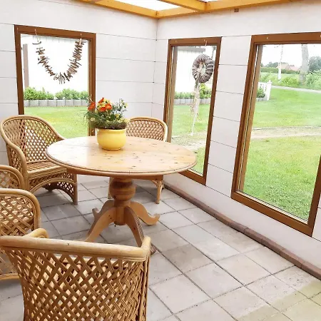 Holiday home Monteurzimmer Vakantiehuis De Groene Serre