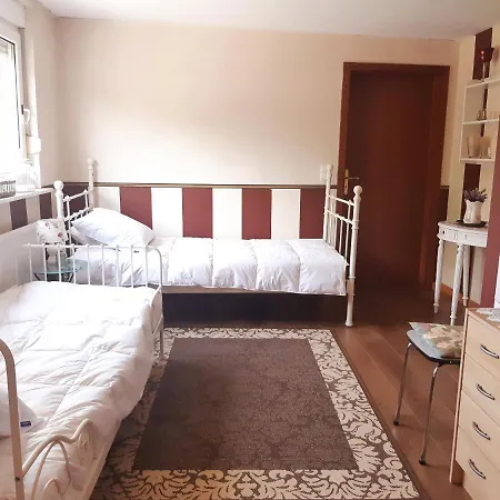 Monteurzimmer Vakantiehuis De Groene Serre Holiday home Bunde (Lower Saxony)